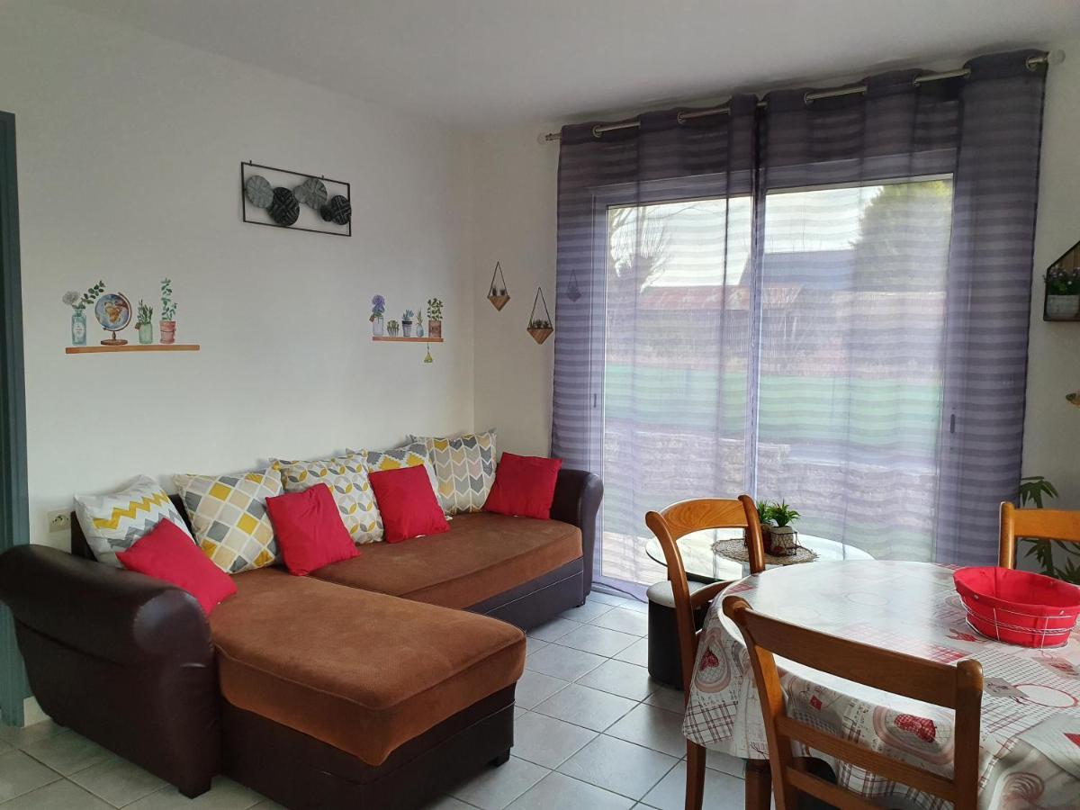 Gite Locmousteru Bagian luar foto